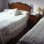 Springfield House 4*