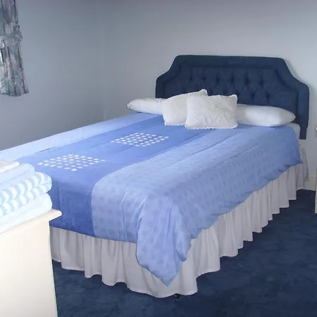 Springfield House Bed and Breakfast 4*