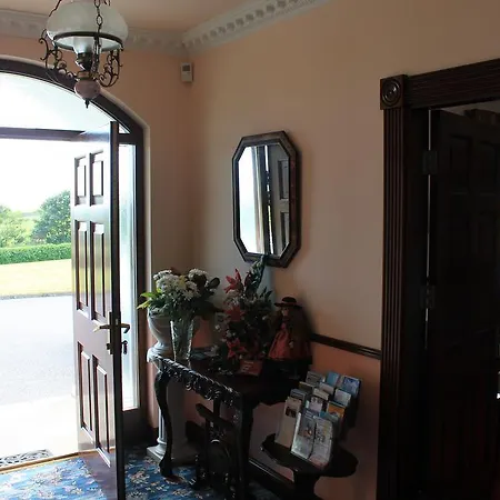 فندق مبيت وإفطار Springfield House كلوناكِلتي