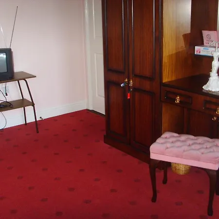 Bed & Breakfast Springfield House 4*